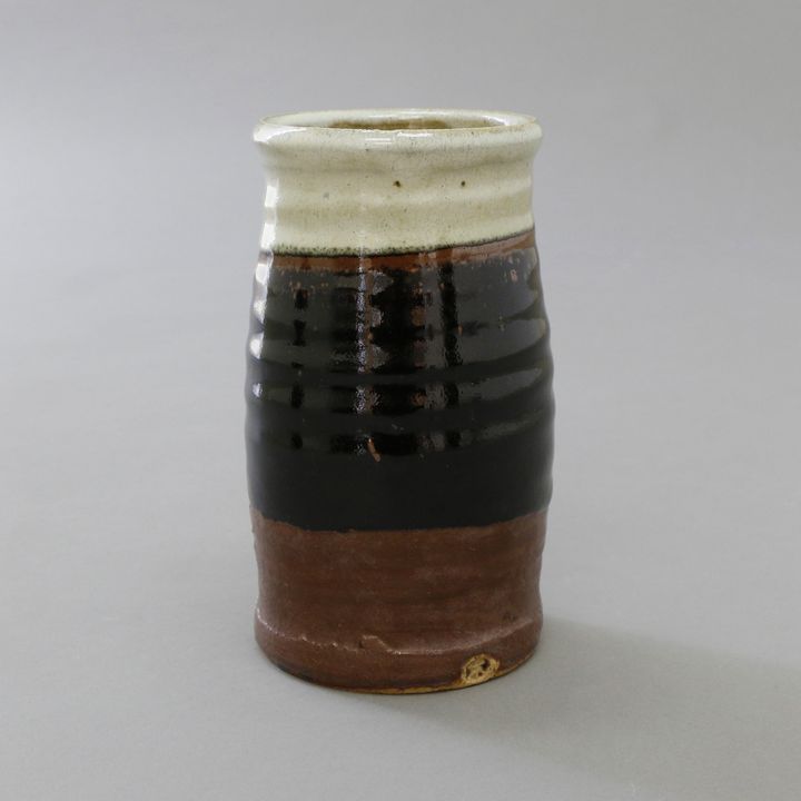 Ichiro Kimura (Mashiko Pottery), Shaped cylinder vase