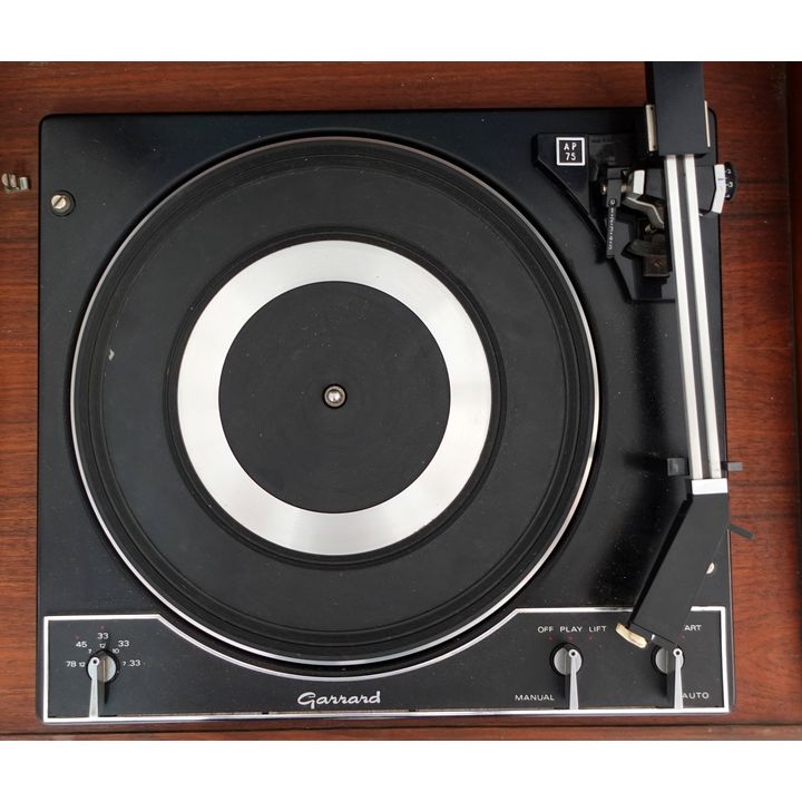 GARRARD TURN TABLE