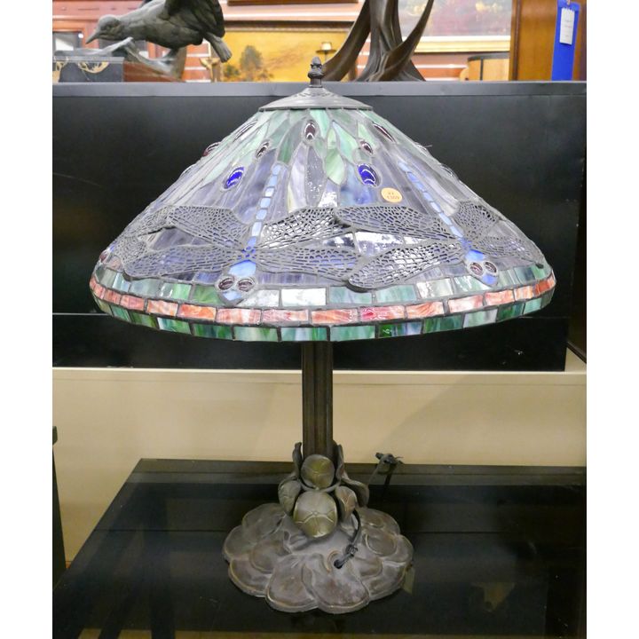 Tiffany Style Dragonfly Leaded Glass Shade Table Lamp- 23x20''