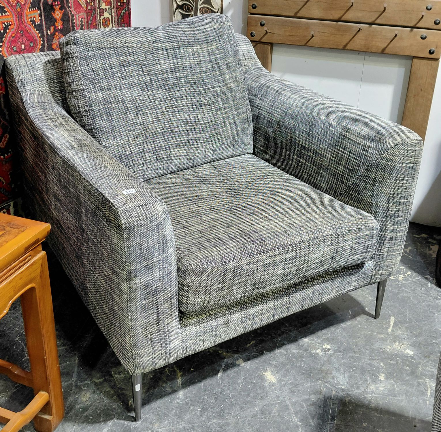 248 · MOLMIC ARMCHAIR