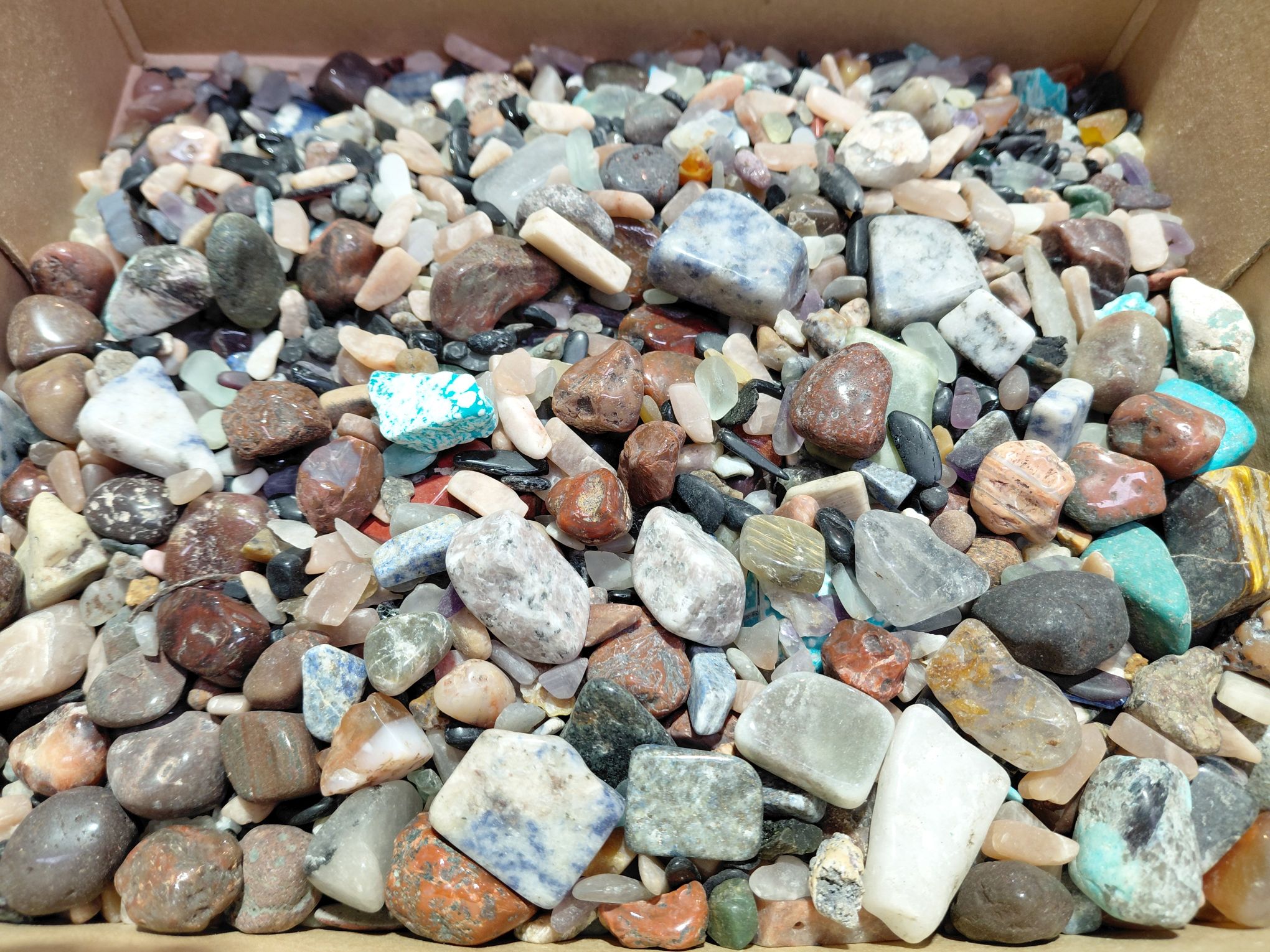 Tumbled And Polished Crystals