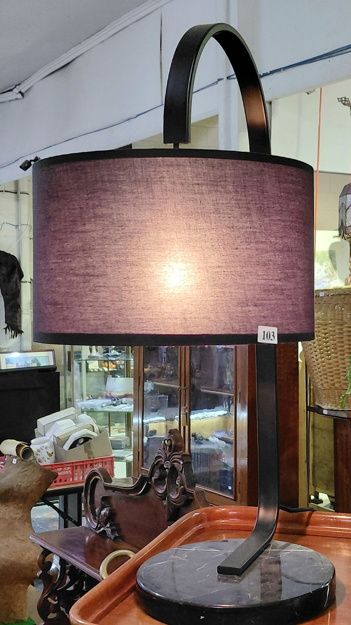 103 · A MODERN TABLE LAMP