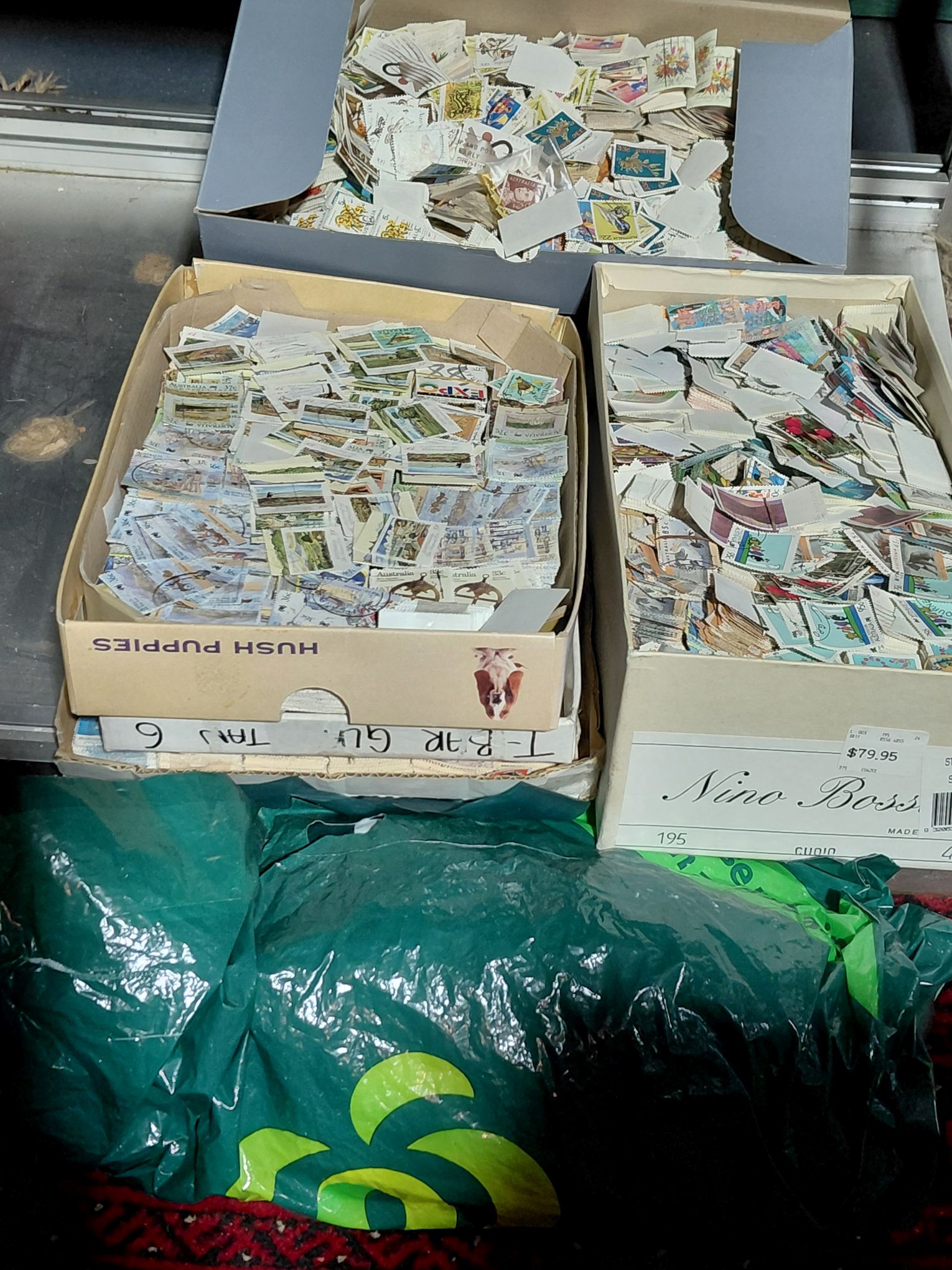 585 · STAMPS - AUSTRALIA