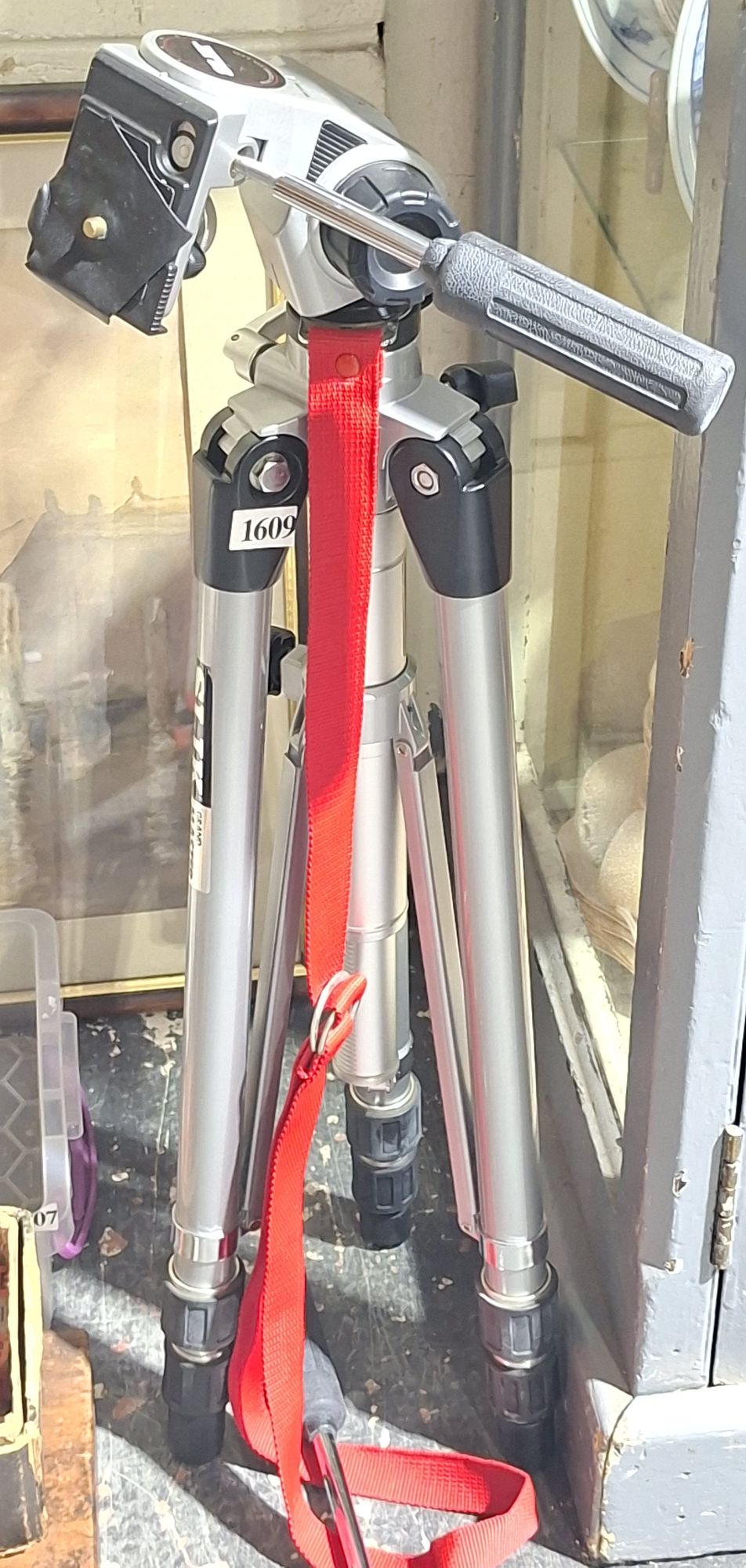 SILK TRIPOD 'GRANDMASTER'