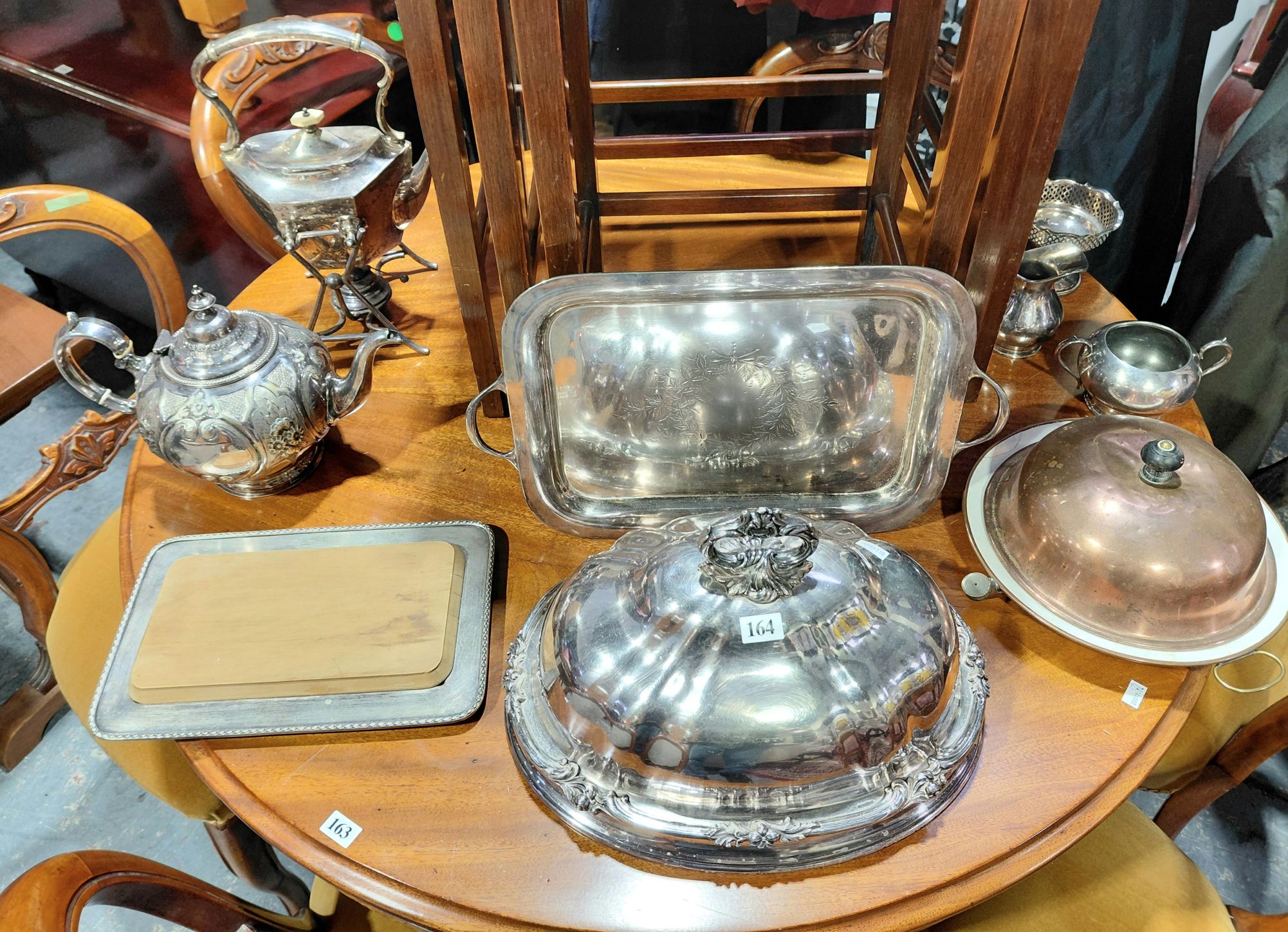 164 · COLLECTION OF SILVERPLATED WARES