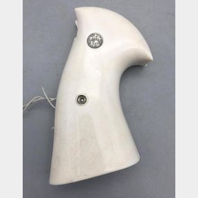 Ivory Pistol Grips For a Smith and Wesson