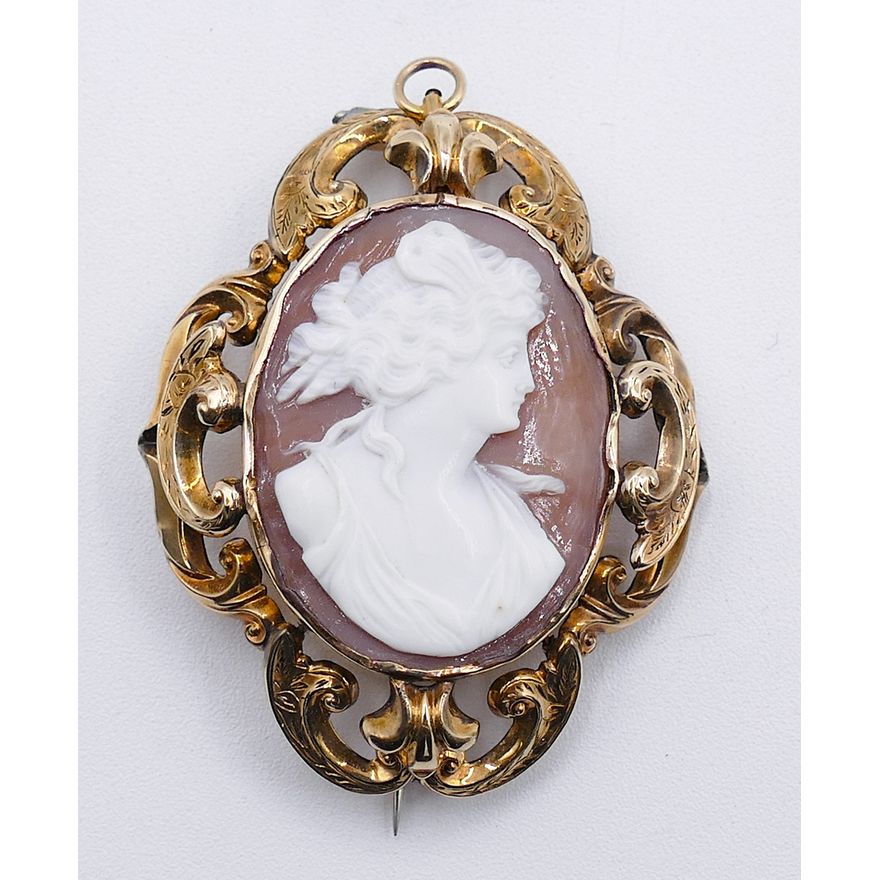 Victorian 10k Shell Cameo Brooch 2.25'' - 17.9 Grams