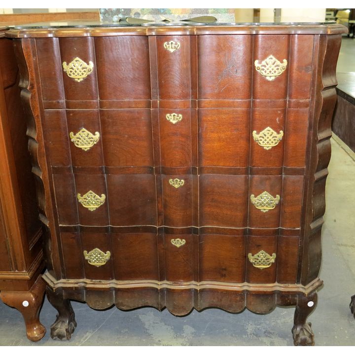 IMBUIA CHEST OF DRAWERS,