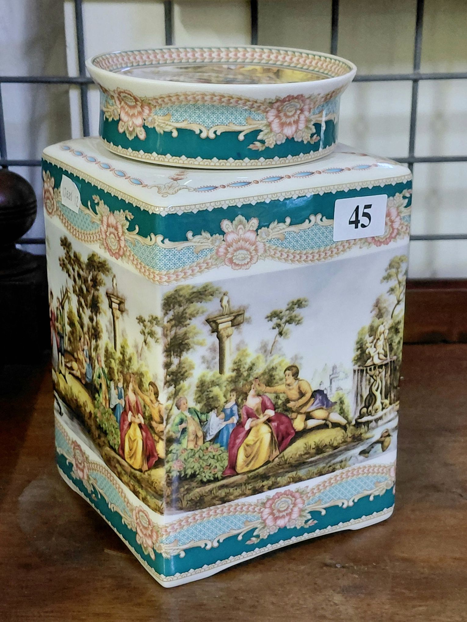 45 · MODERN CERAMIC BISCUIT JAR