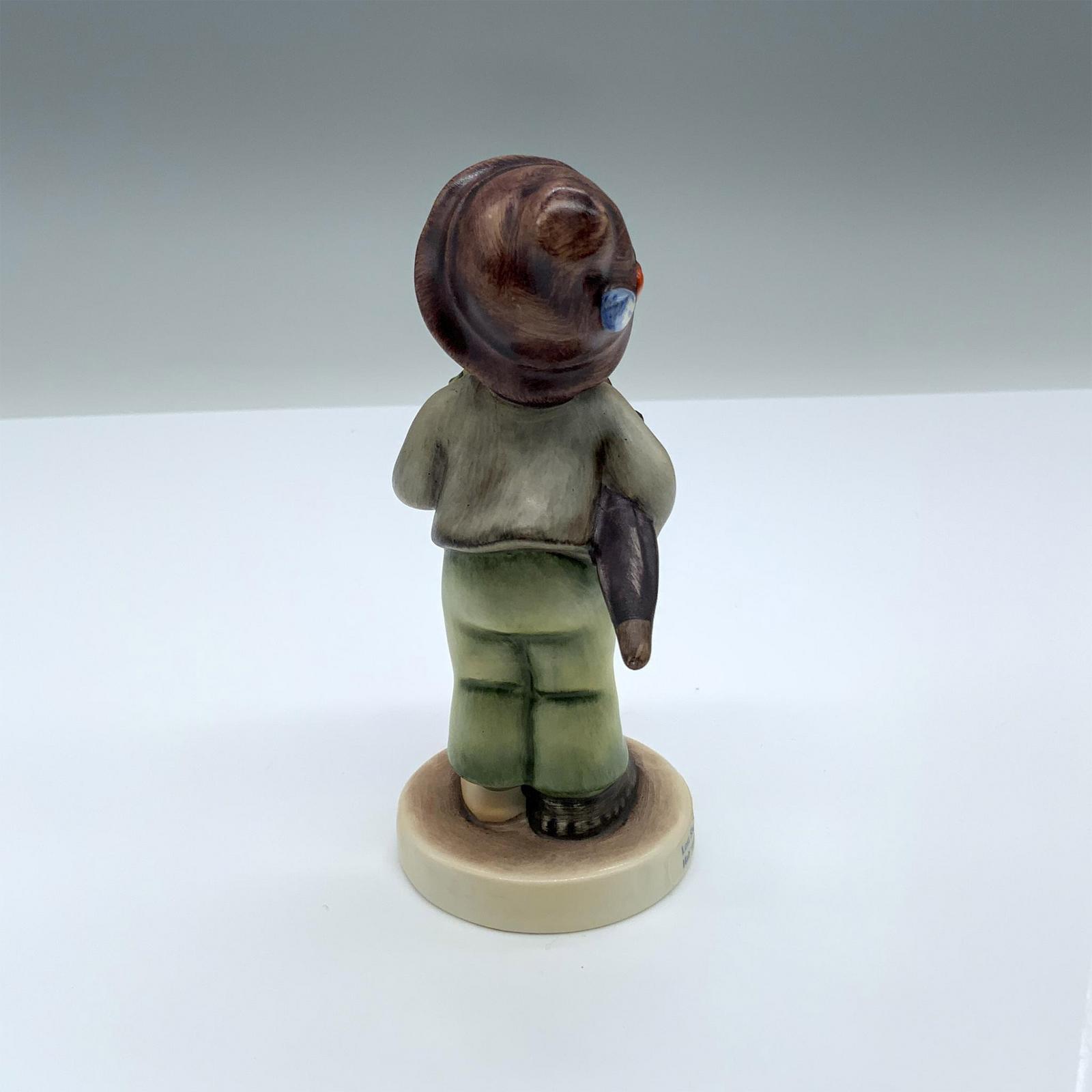 Lost Stocking, Hummel, Goebel, Figurine, Ceramic, Boy, Germany