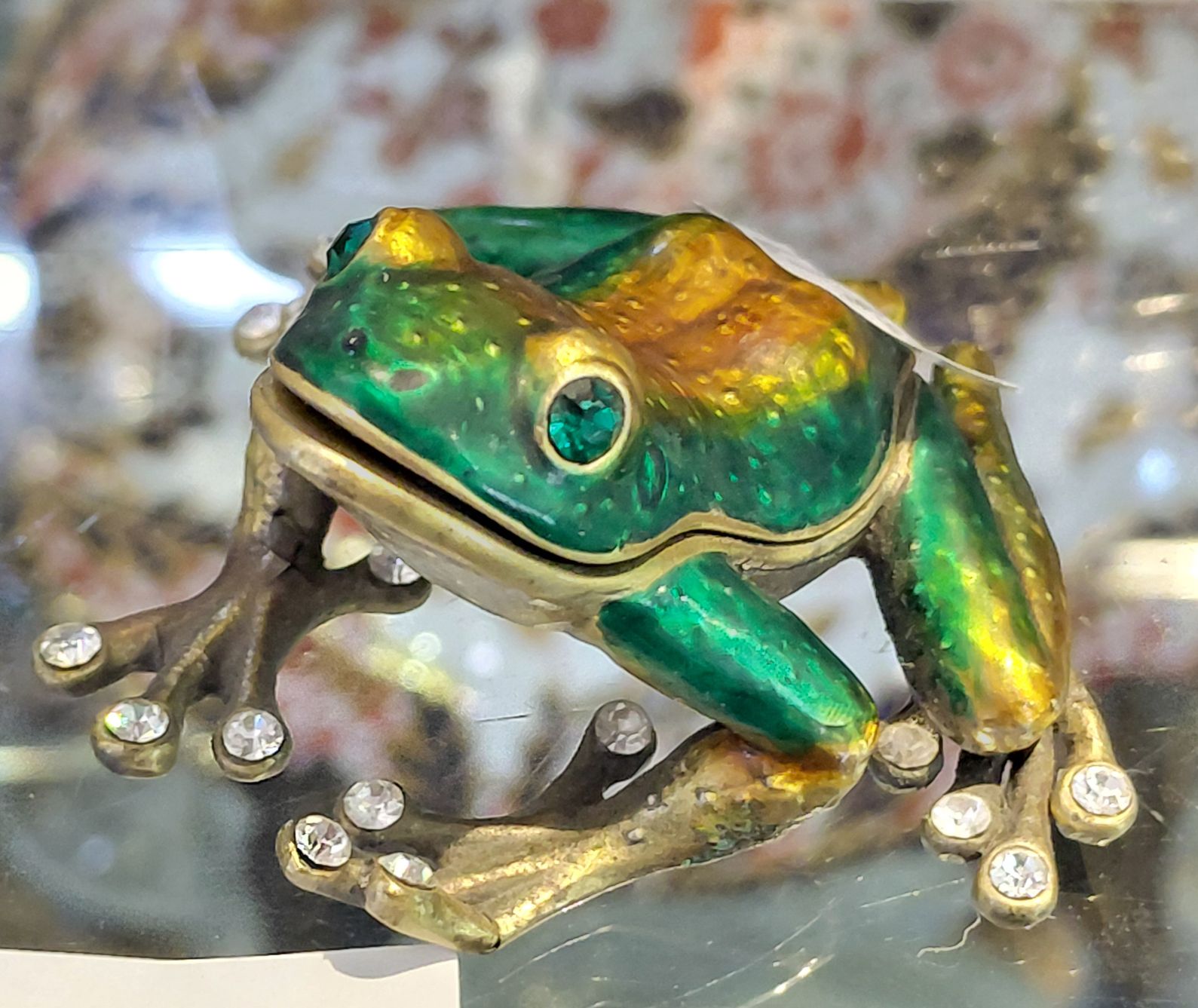 240 · FROG TRINKET