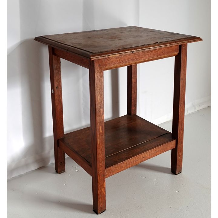 TWO-TIER LAMP TABLE