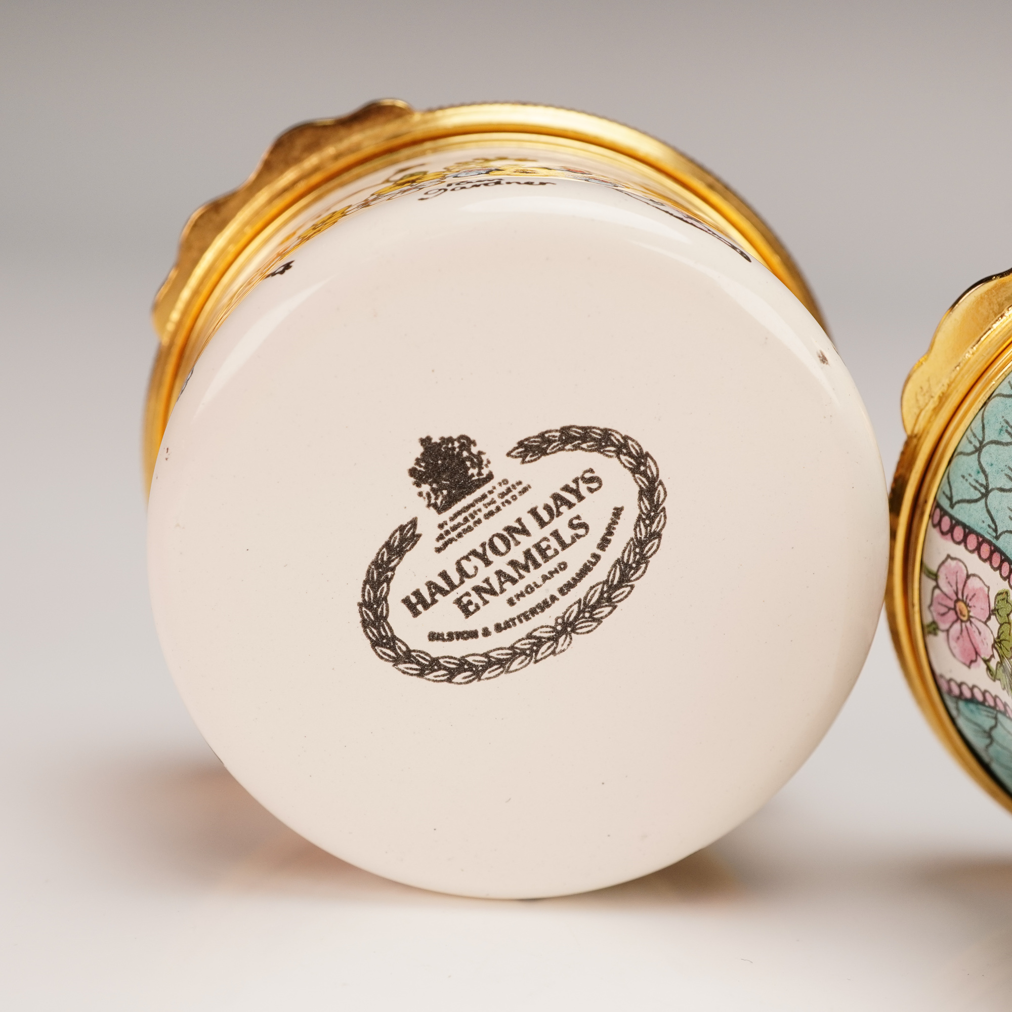 未使用 HALCYON DAYS ENAMELS 1983 インテリア 3pc Halcyon Days Enamels Trinket Boxes with Heartfelt