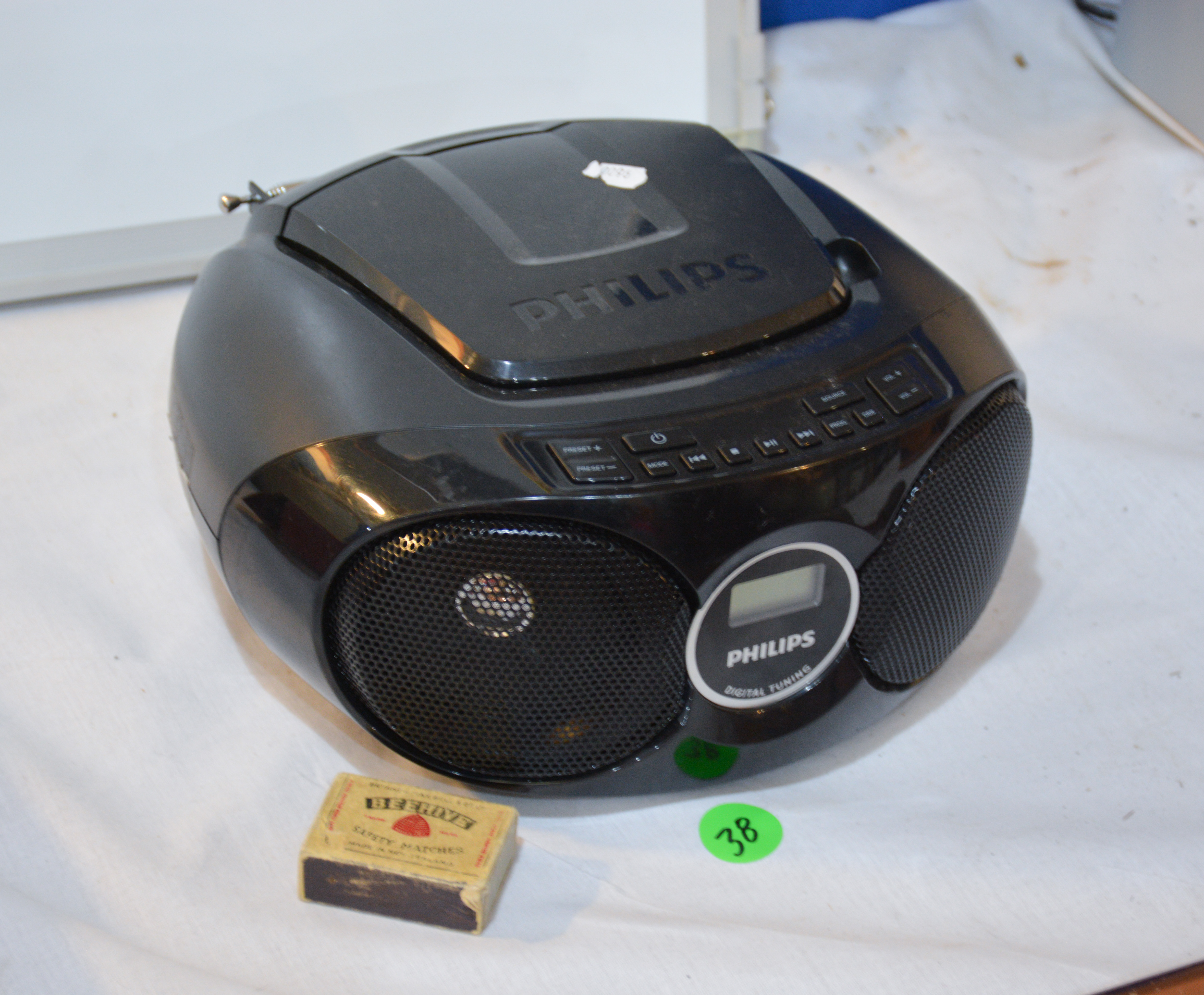 Philips Digital Tuning CD Player — NZ auction result