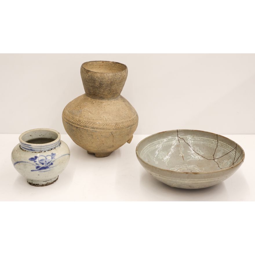 3pc Korean Silla and Goryeo Ceramics