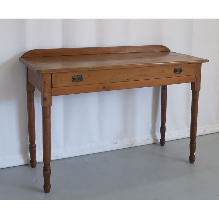 PINE ONE-DRAWER SERVER