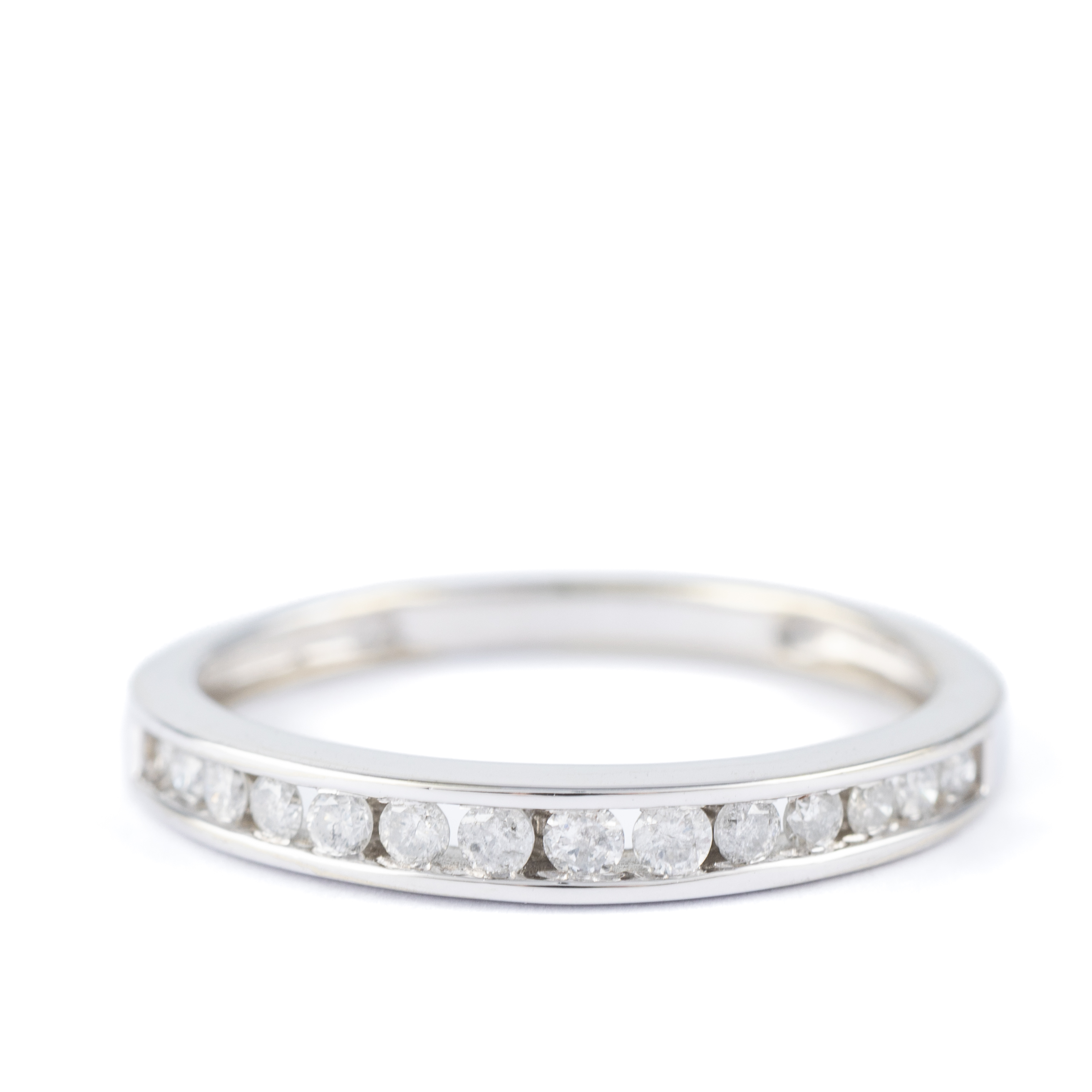 304 · Diamond Band 10ct Gold