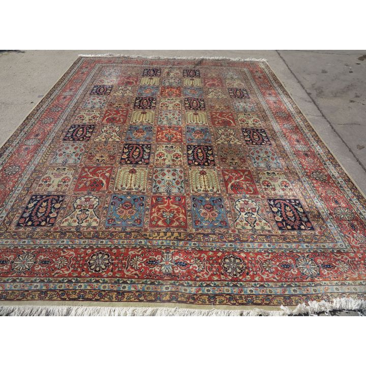 LARGE PERSIAN CARPET