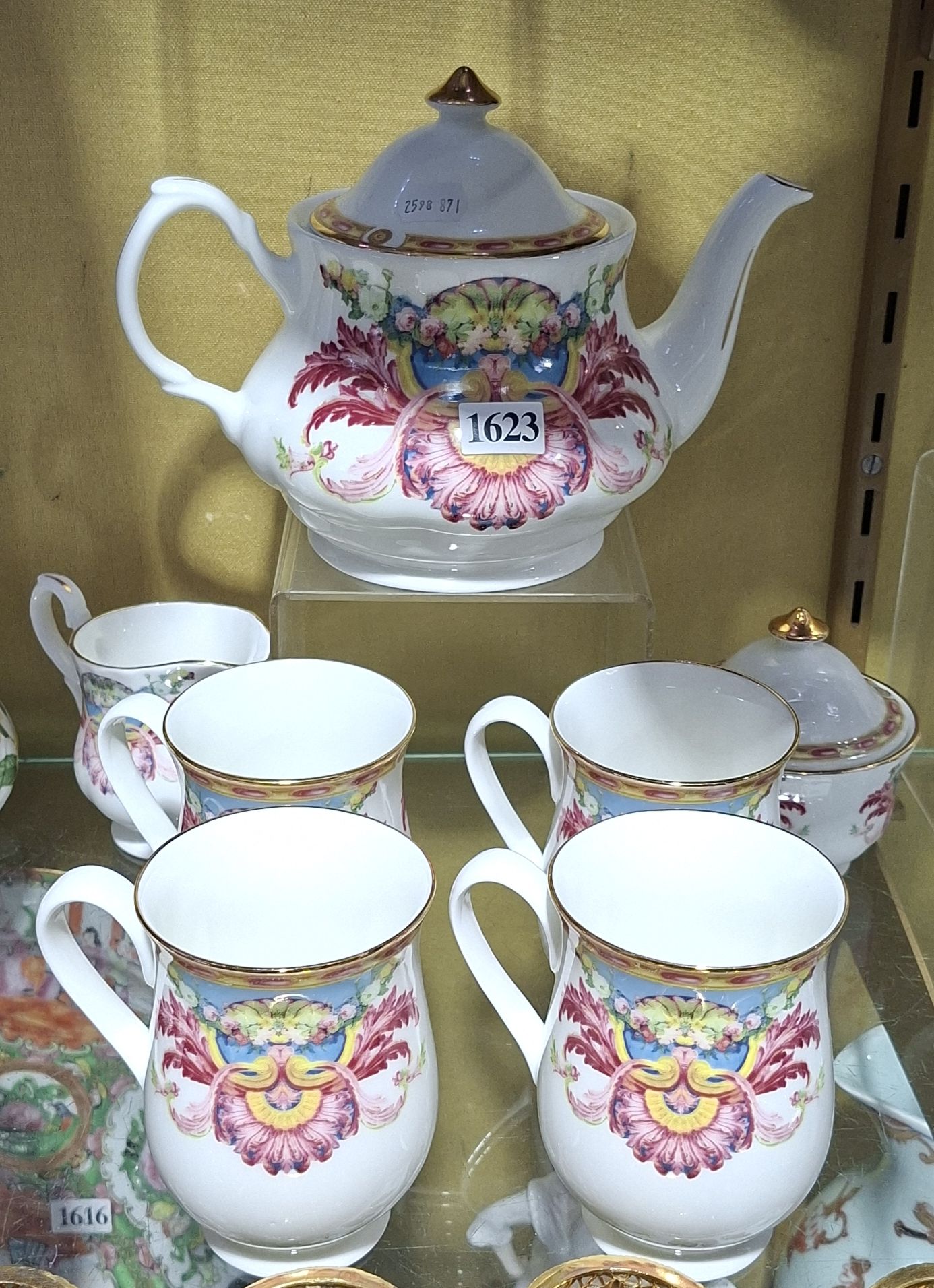Blenhiem Palace Bone China