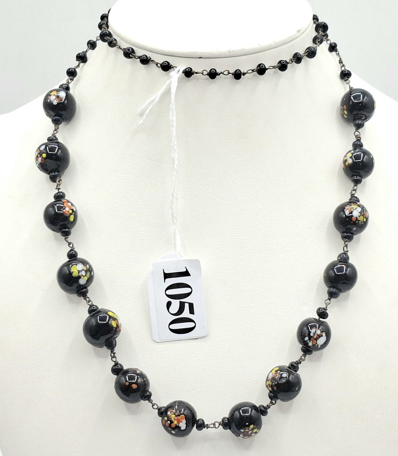 1050 · MURANO NECKLACE