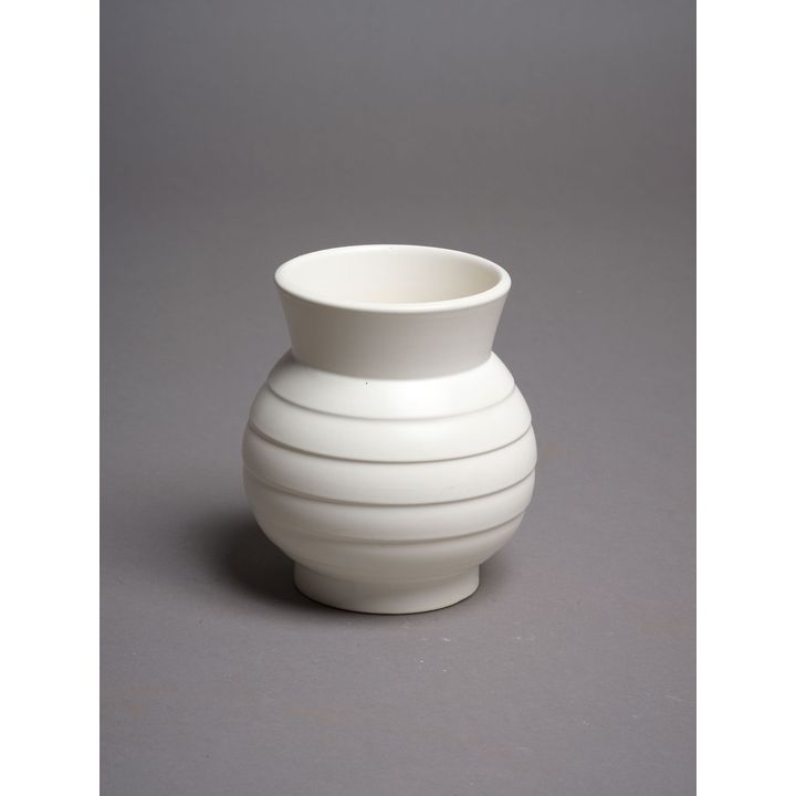 Ernest Shufflebotham for Crown Lynn - Small hand-potted vase