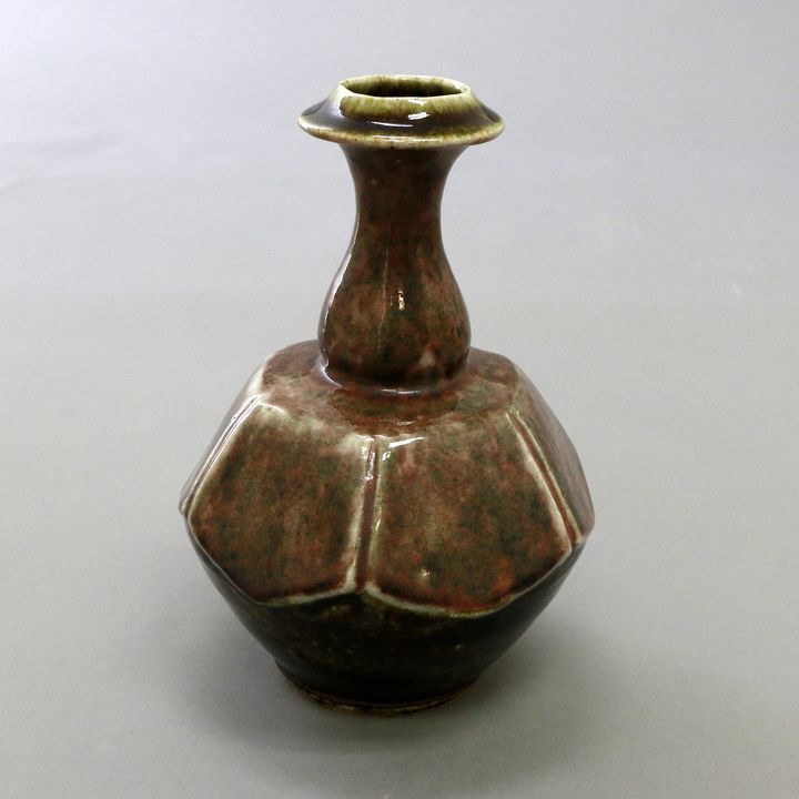 Japanese Studio Pottery, Hexagonal vase in the manner of Kawai Takeichi