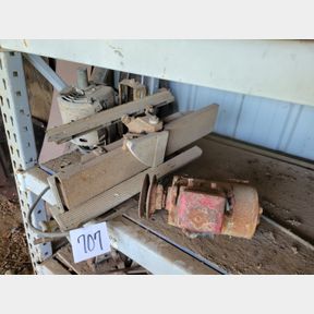 Small vintage planer table, and tractor generator