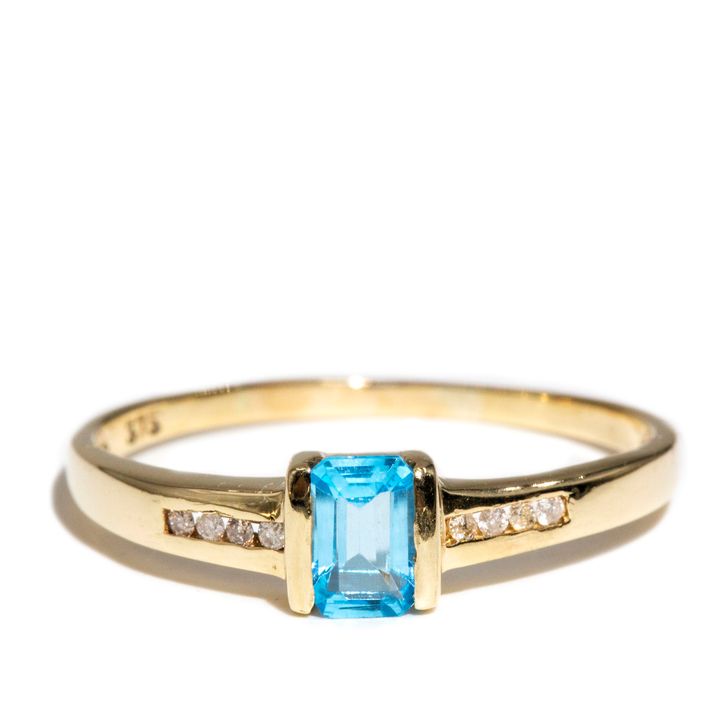 Topaz & Diamond 9 Carat Gold Ring,