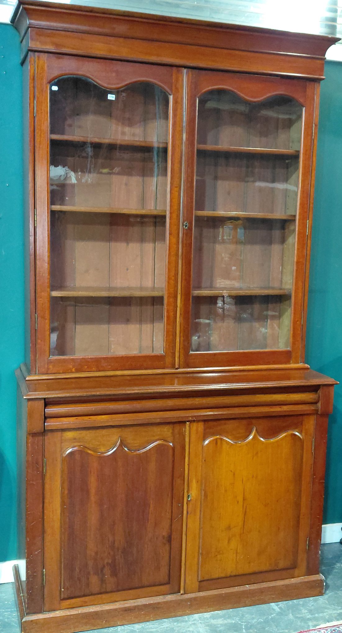 550 · QUALITY COLONIAL CEDAR BOOKCASE