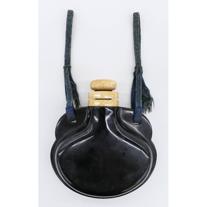 Chinese Qing Lacquered Powder Flask