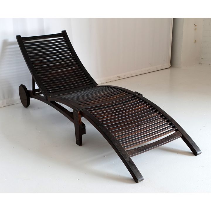 WOODEN SUN LOUNGER