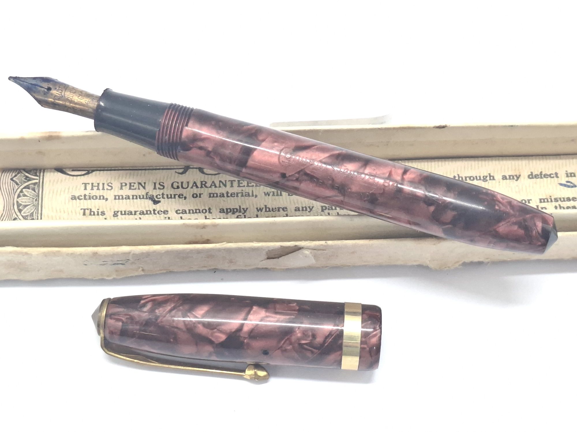 CONWAY STEWART FOUNTAIN PEN