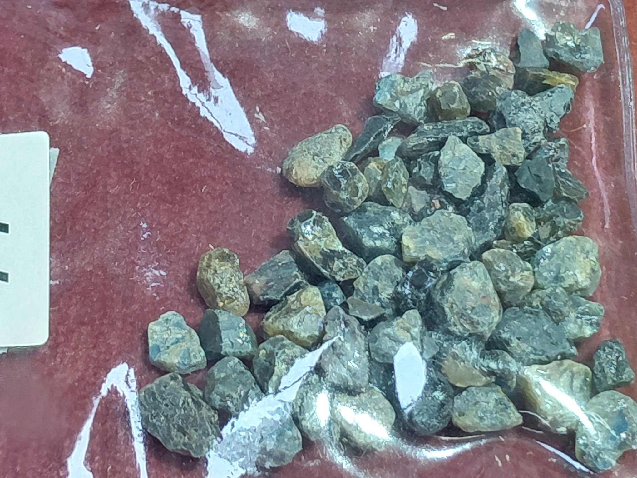 77 · AUSTRALIAN SAPPHIRES