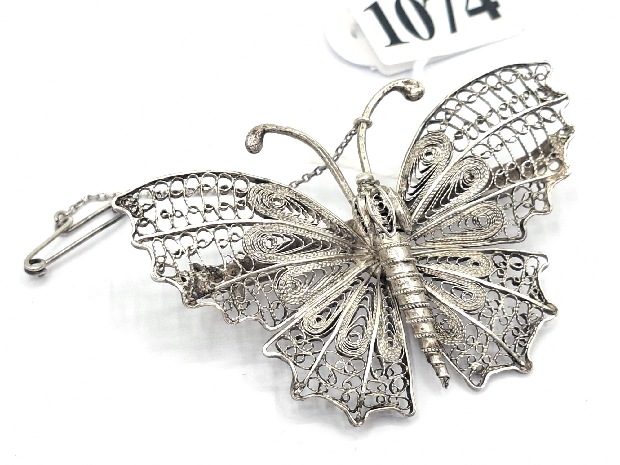 1074 · SILVER FILIGREE BUTTERFLY