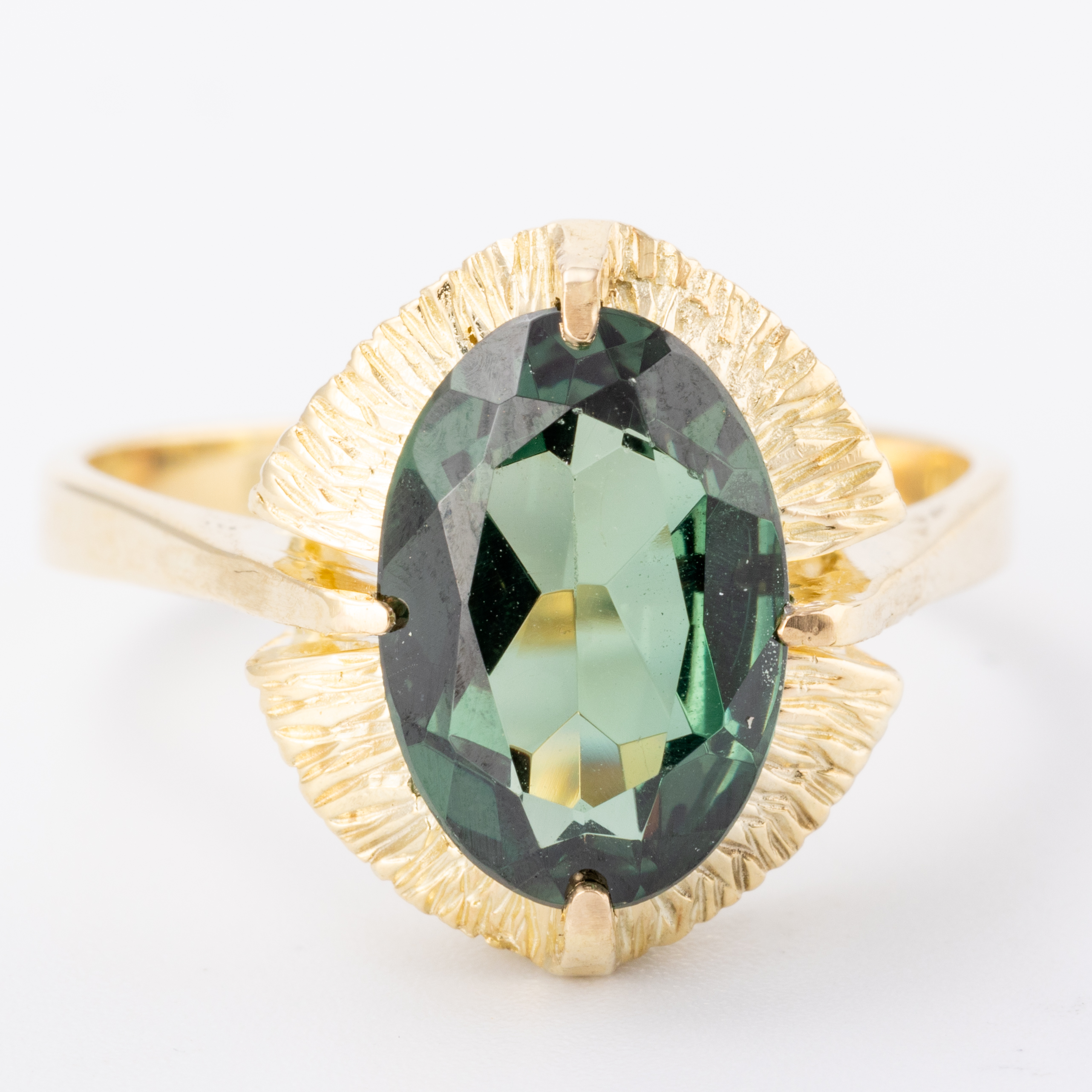 Green Stone 14ct Gold Ring