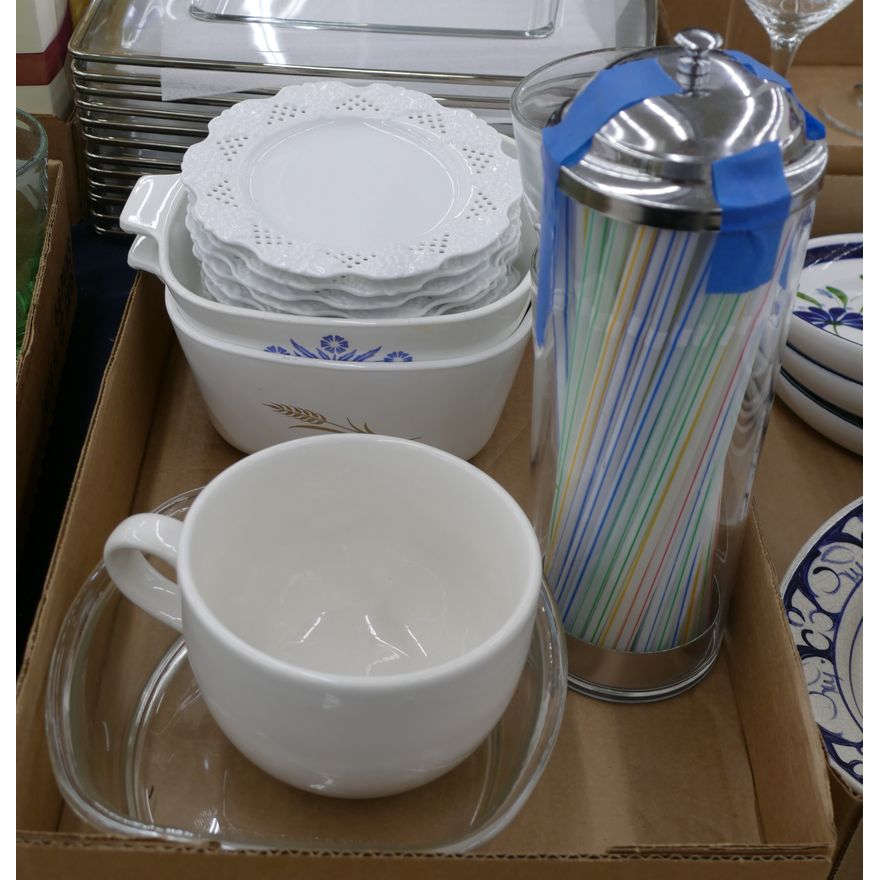Box Pyrex Corningware Etc.
