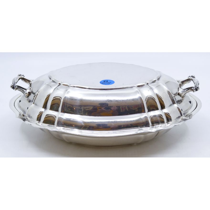 Gorham ''Chippendale'' Sterling Covered Vegetable Server 11'' - 902 Grams