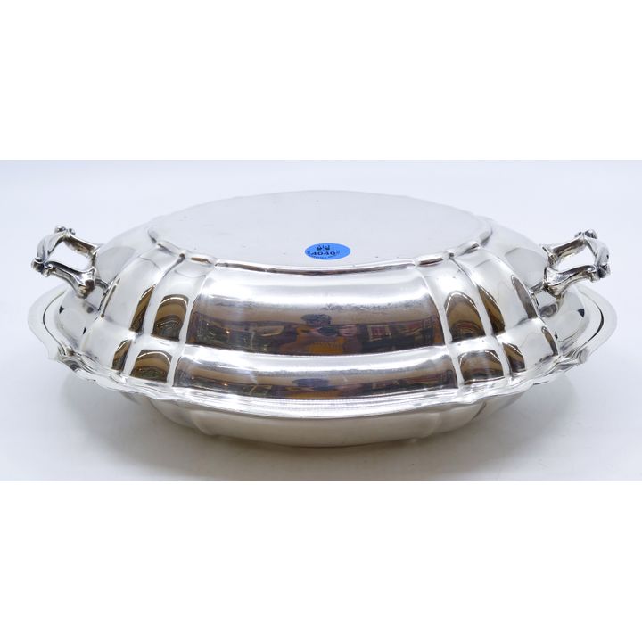 Gorham ''Chippendale'' Sterling Covered Vegetable Server 11'' - 902 Grams