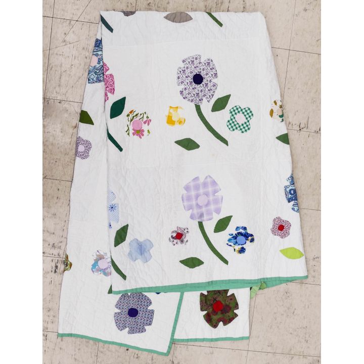 Vintage Floral Patchwork Quilt