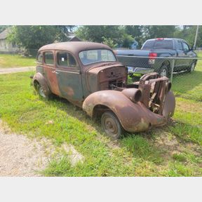 1938 Dodge 4 Dr chassis, 1984 Chevy S10 Frame, tranny