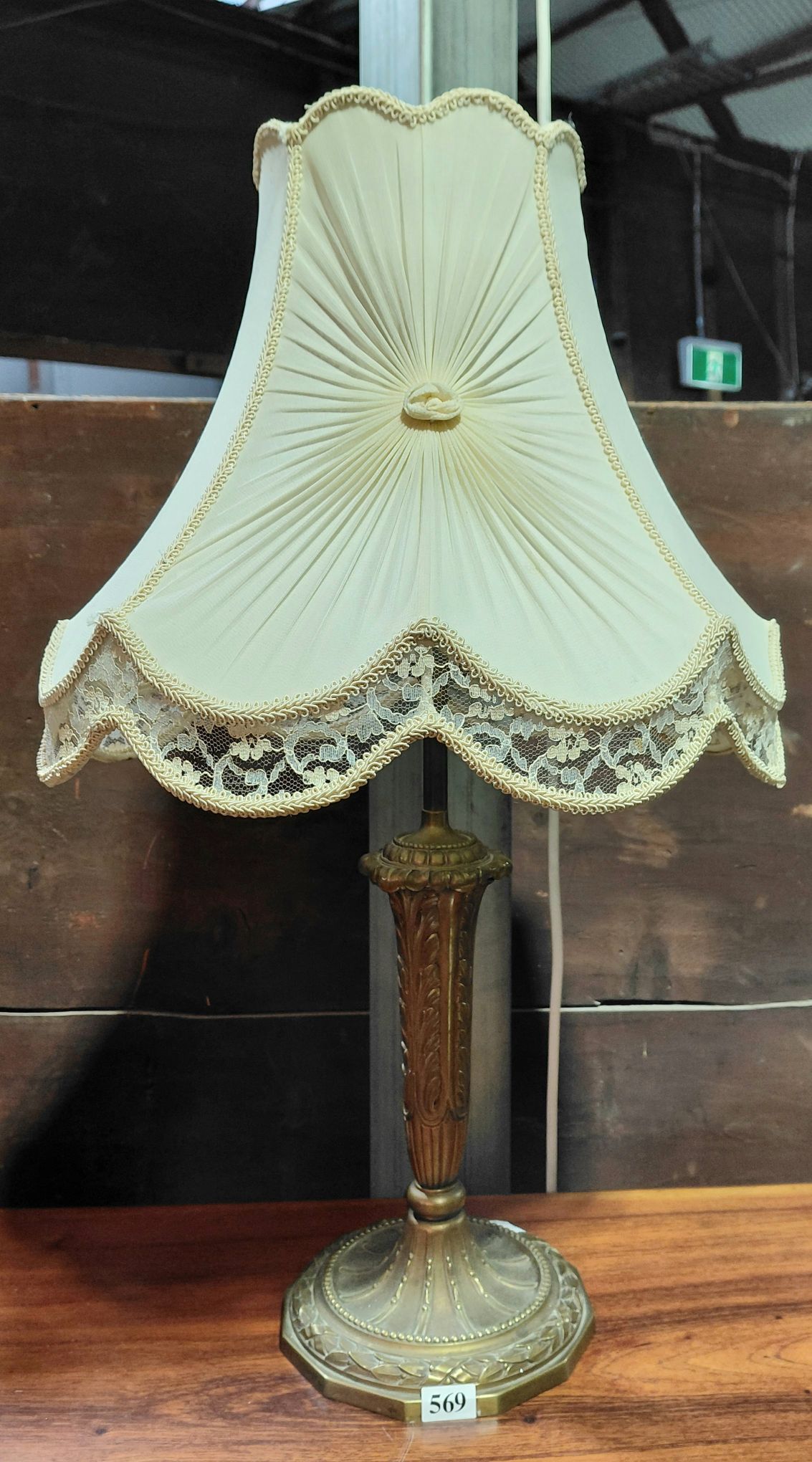 569 · BRASS EMPIRE STYLE LAMP