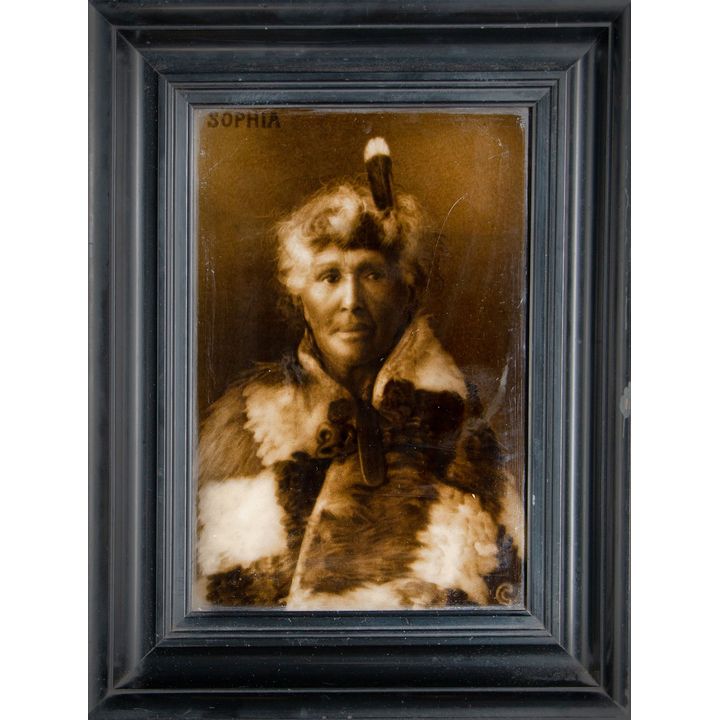 SOPHIA - PHOTOGRAPHIC PORTRAIT TILE