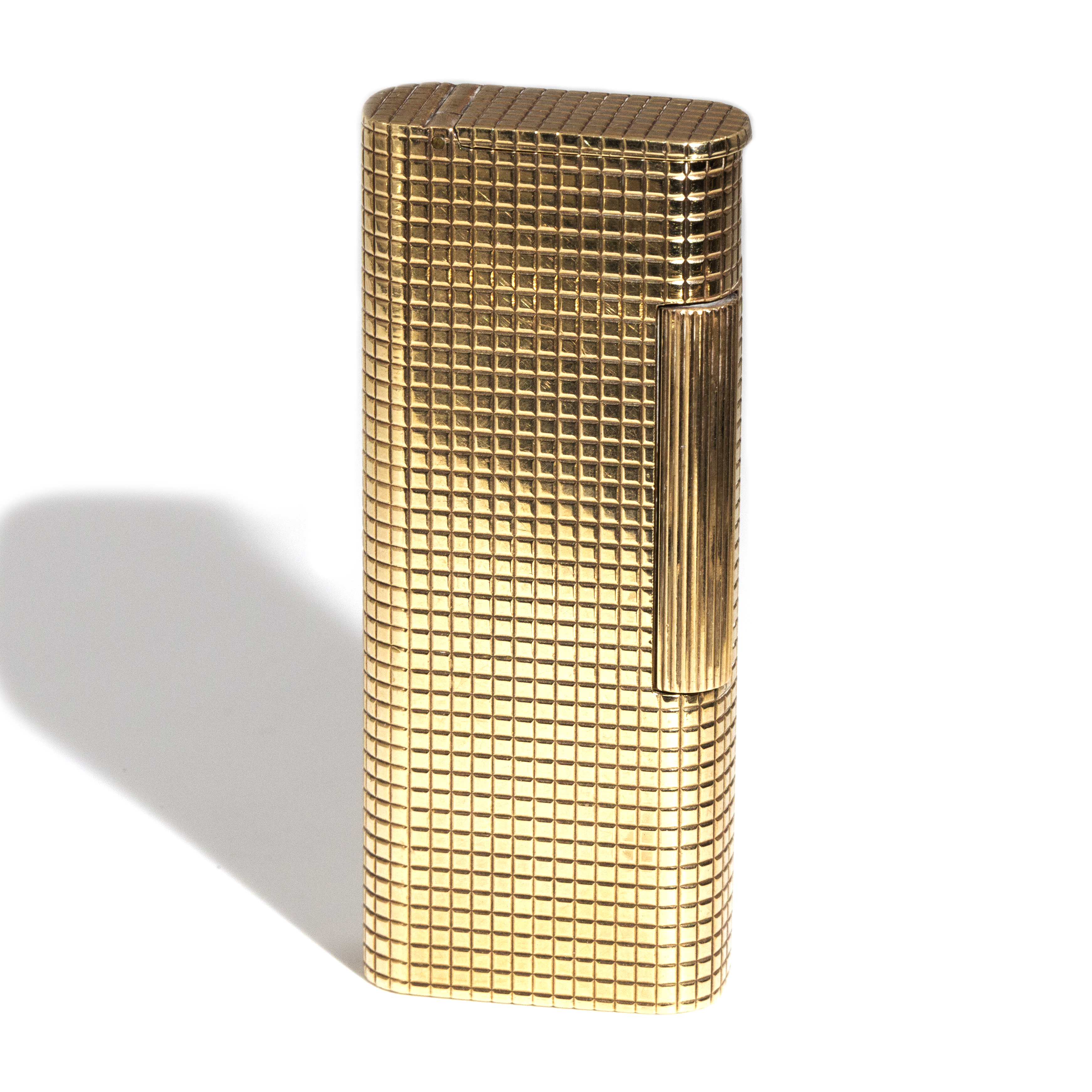 39 · Vintage 9 Carat Gold Lighter