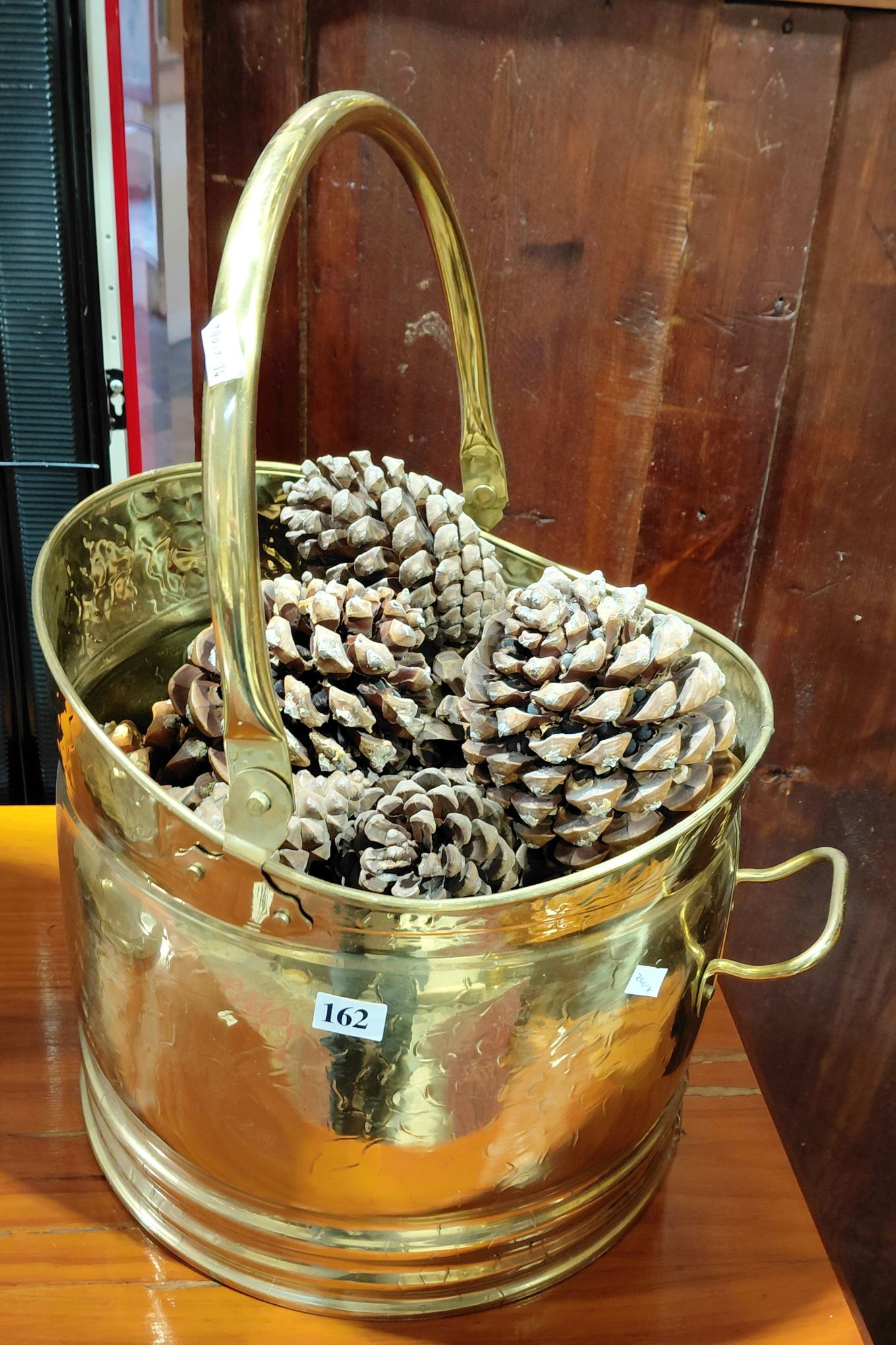 162 · FIRE BUCKET