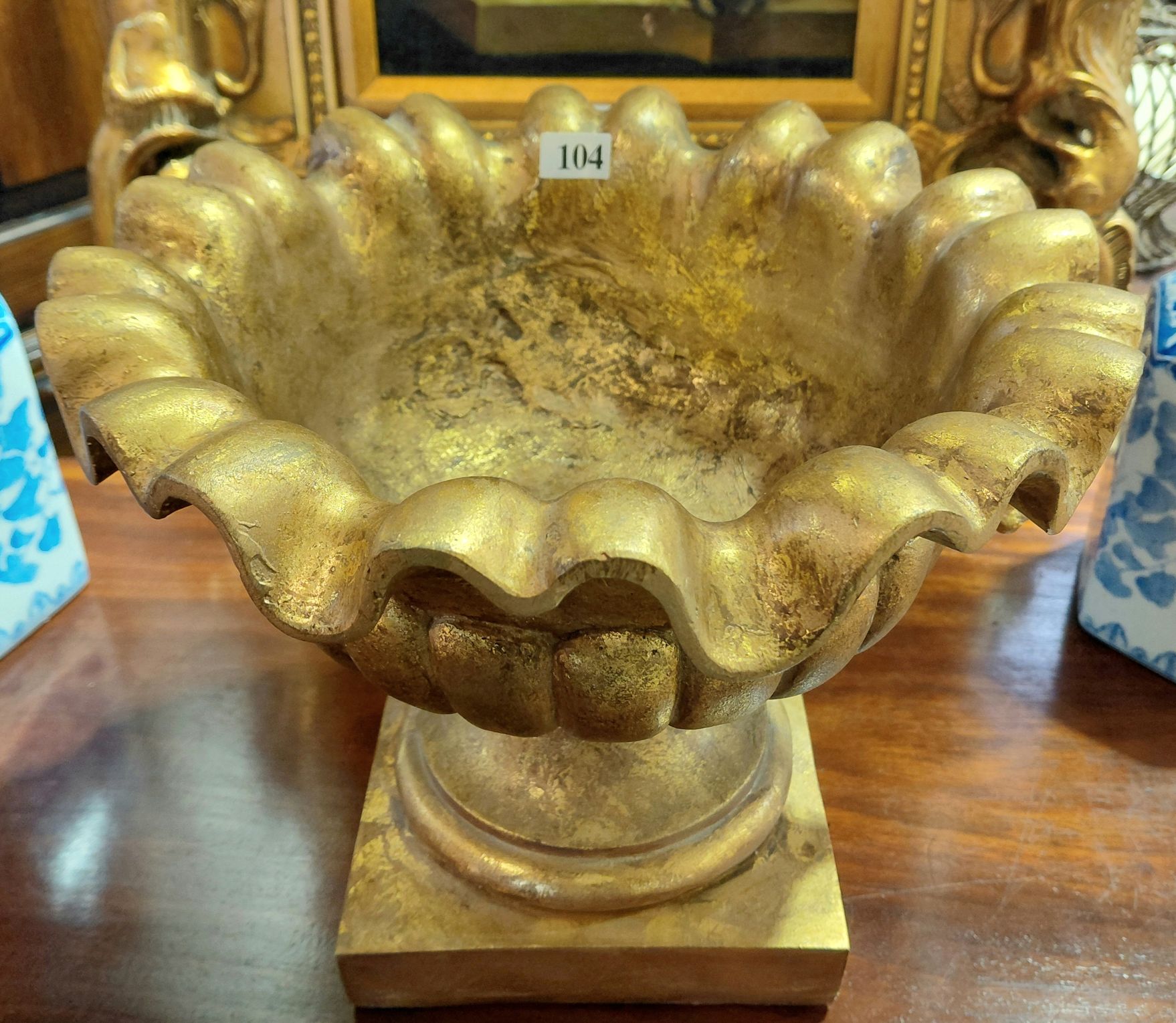 104 · DECORATIVE BOWL