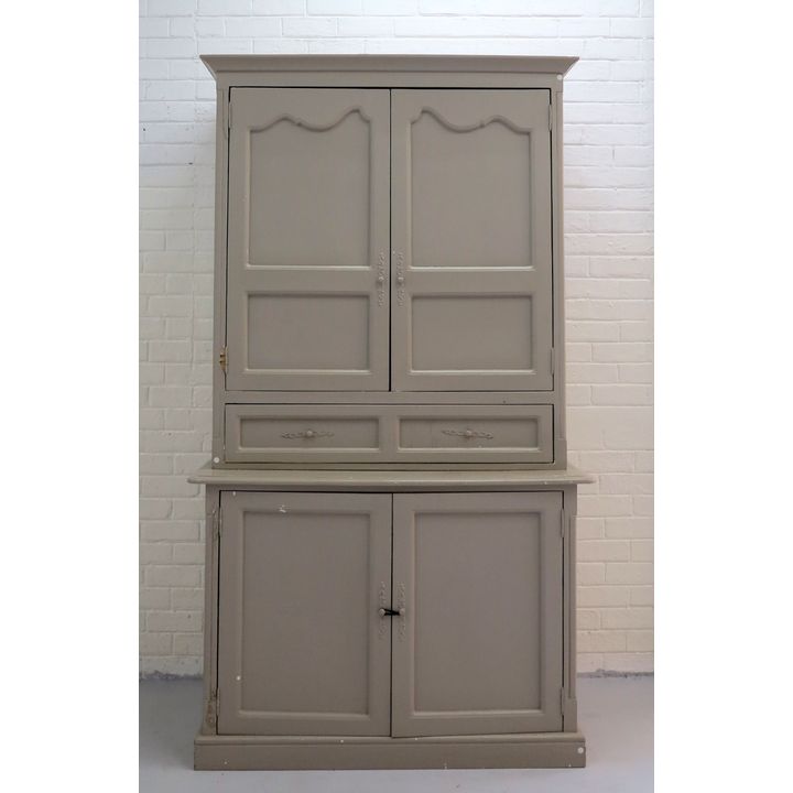 LARGE KITCHEN CABINET