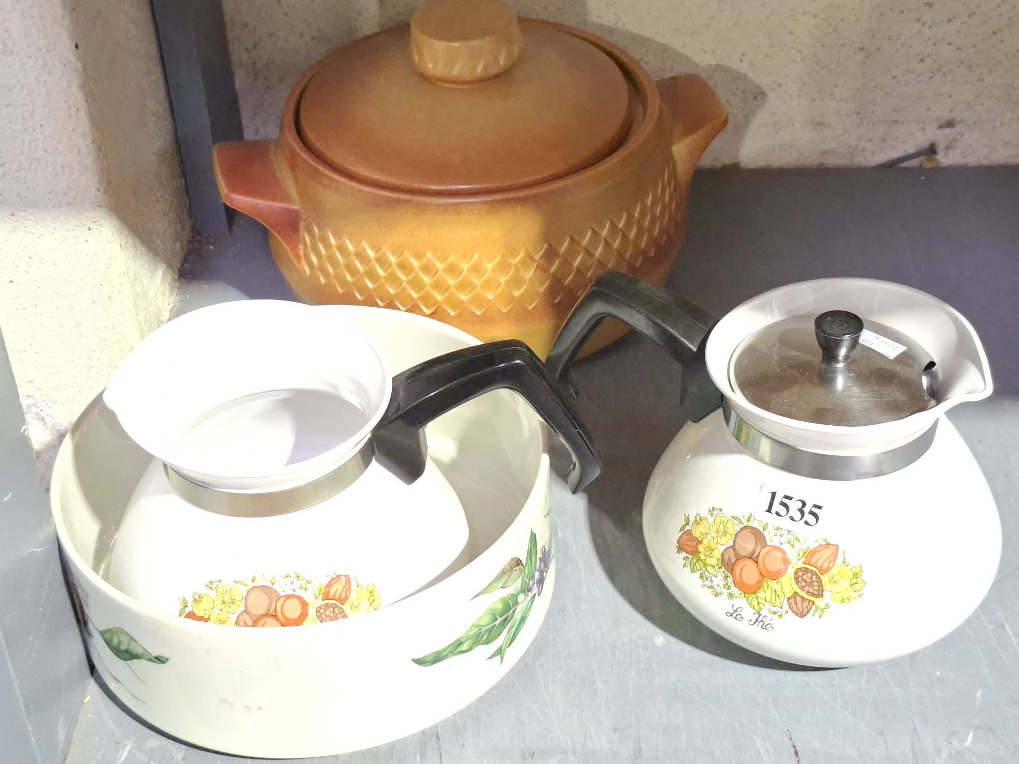 Corning And Villeroy And Boch Cookware