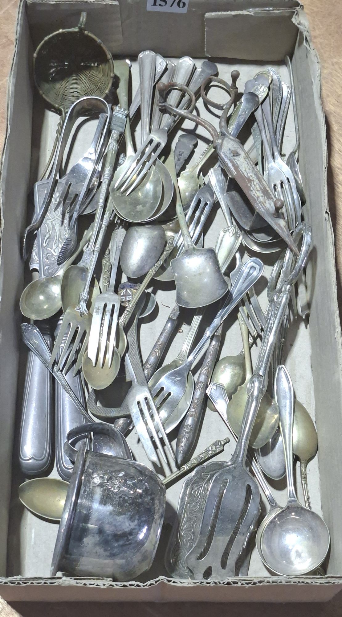 SILVERPLATE CUTLERY AND KITCHEN TOOLS