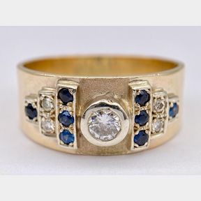 MEN'S BIG DIAMOND AND SAPPHIRE RING. CUSTOM MADE WITH 0.60CT OF DIAMONDS AND 0.30CT OF SAPPHIRES.9.7G