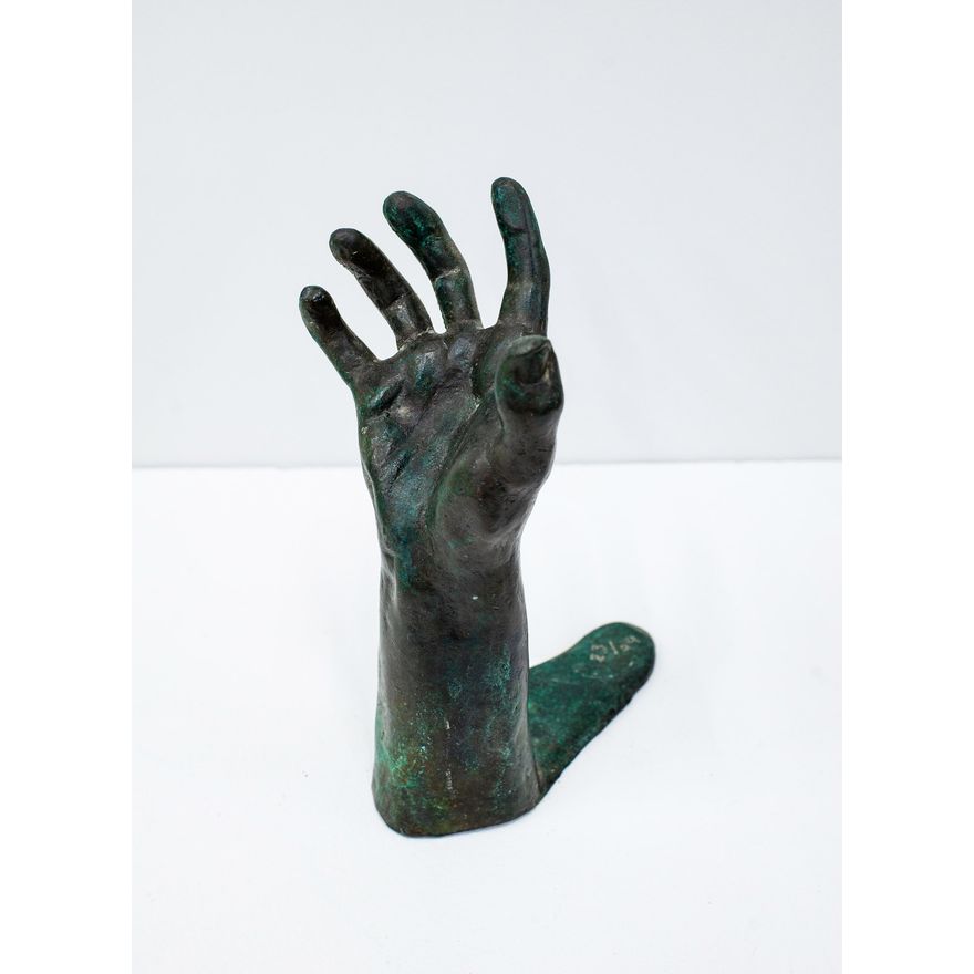 Paul Dibble 'Martin Crowe's Hand'